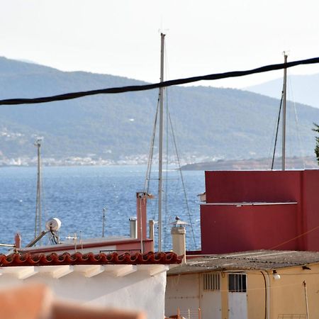 Αρχοντικό Σπίτι Στην Αίγινα Apartment Luaran gambar