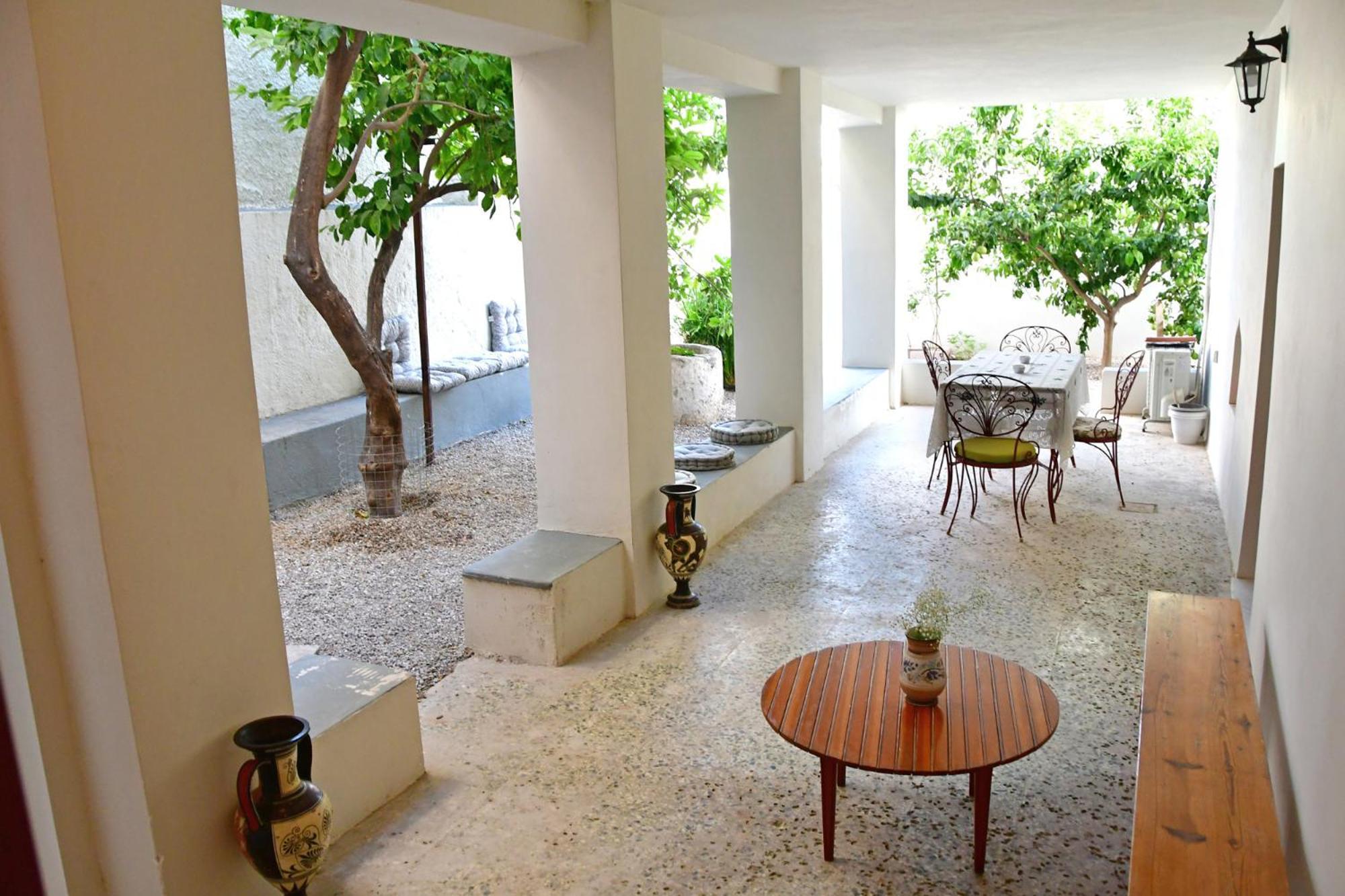 Αρχοντικό Σπίτι Στην Αίγινα Apartment Luaran gambar