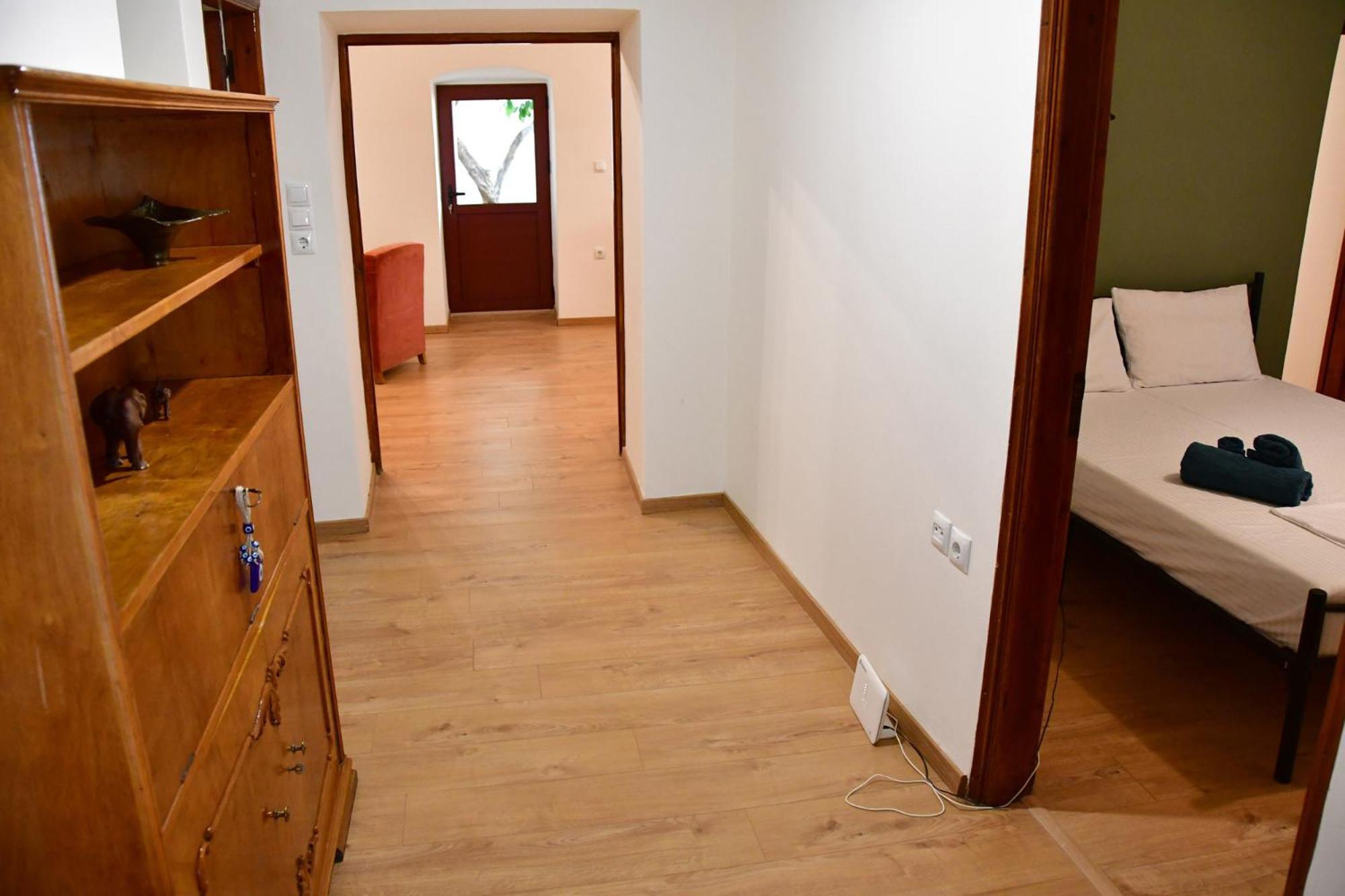 Αρχοντικό Σπίτι Στην Αίγινα Apartment Luaran gambar